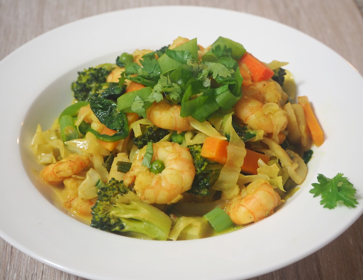 Curried Prawn Stir Fry | Paleo | Gluten-free | The JOYful Table