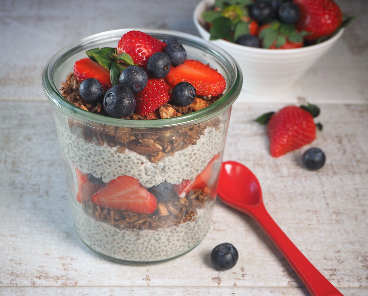 Chia and Granola Parfait | Paleo | Gluten-free | The JOYful Table