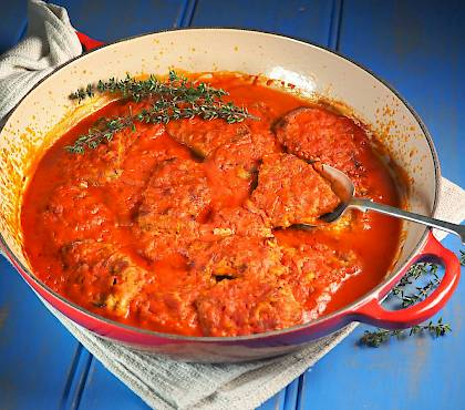 Veal with Tomato and Thyme Sauce