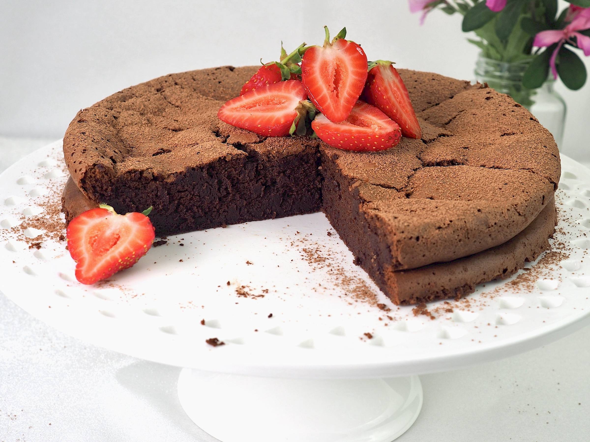 Flourless Chocolate Cake | Paleo | Gluten-free | The JOYful Table
